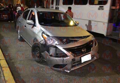 Accidente deja mujer lesionada durante la noche del día de hoy en Tepic