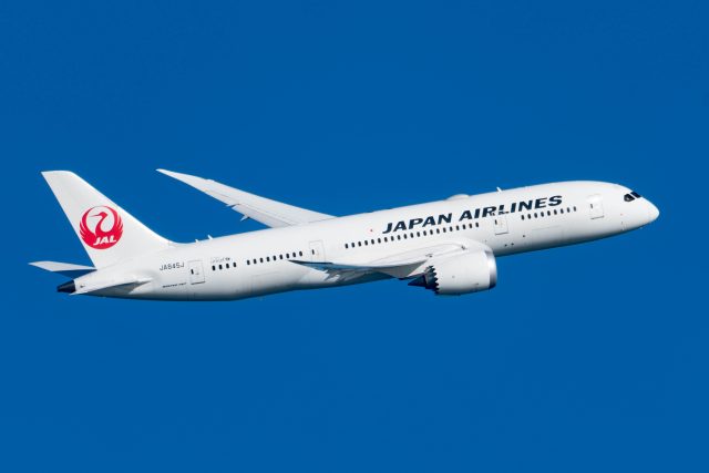 Japan_Airlines,_JA845J,_Boeing_787-8_(24275696867)