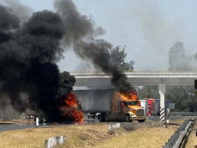 se-registran-bloqueos-carreteros-en-santa-rosa-la-barca-616730
