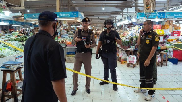 Live Shooter Situation At Bangkok Market Popuar With Tourists