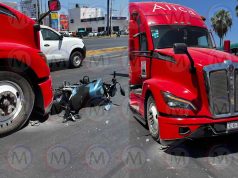 Motociclista es impactado por tráiler de Grupo Álica en la avenida Tecnológico