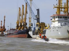 EE.UU. asegura haber bloqueado los puertos de Irán y “detenido por completo” su comercio