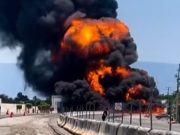 Explota pipa con diésel sobre autopista Colima-Manzanillo, en Tecomán