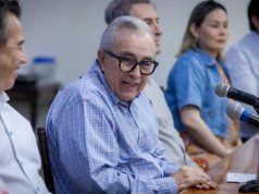 SRE confirma solicitud de extradición de Rubén Rocha a EE.UU.; la turnó a la FGR