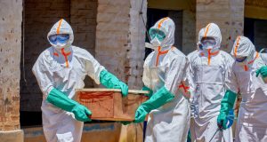 OMS eleva a 220 las “muertes sospechosas” por el brote de ébola en la RD del Congo