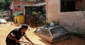 Al menos seis muertos por fuertes temporales en Brasil