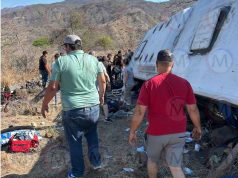 Atiende Gobierno del Estado accidente de camión de pasajeros en Pie de la Cuesta