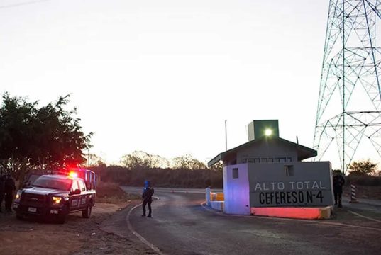 Presunto disturbio entre internos del Cefereso El Rincón deja varios muertos