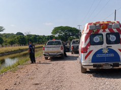 Hallan cadáver y automóvil dentro de canal de riego en las inmediaciones de El Tizate