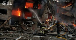 Rusia lanza un nuevo ataque masivo con misiles y drones contra Kiev