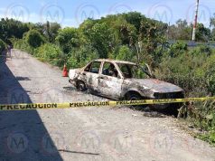 Localizan vehículo completamente calcinado y desata fuerte movilización policiaca en Tepic