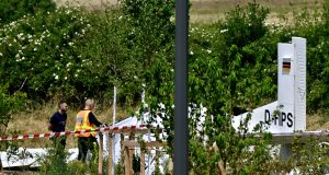 Mueren 11 personas al estrellarse una avioneta en Francia