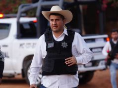 Cae un policía y un exagente ministerial por el asesinato de Carlos Manzo