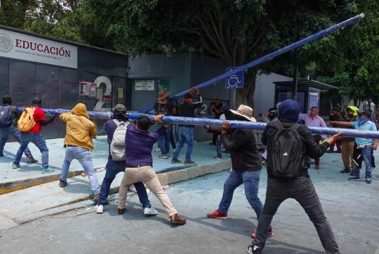 Paro de la CNTE deja sin clases a más de 1.4 millones de alumnos