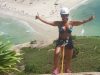 Muere excursionista tras resbalar y caer 30 metros en un sendero en Brasil