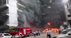 Incendio de fábrica de calzado en China deja 28 muertos