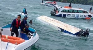 Al menos 15 personas murieron en Vietnam al volcar un barco turístico frente a la isla de Phu Quoc