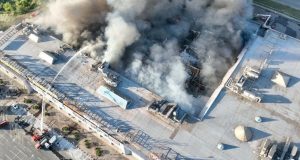 16 muertos en ataque ruso contra centro comercial en Ucrania