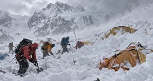 Avalancha en el Himalaya deja cuatro muertos y 12 desaparecidos