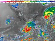 Huracán Simon se fortalece frente a México; pronostican lluvias torrenciales y oleaje elevado
