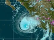 Huracán Trudy alcanza categoría 2 y genera alerta por lluvias y oleaje elevado en Nayarit, Jalisco y Colima