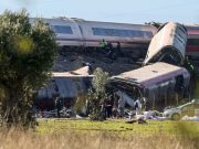 Reportan a un mexicano desaparecido y siete lesionados tras choque de trenes en España