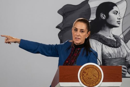 Sheinbaum propone fortalecer Talleres Gráficos de México y revisar contratos de papelería electoral