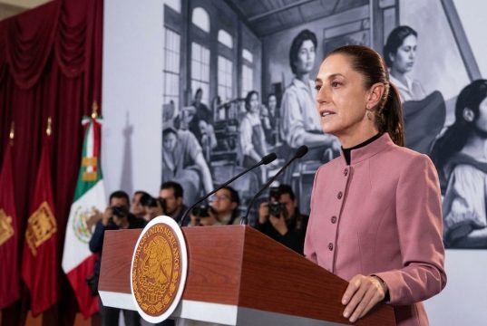 Sheinbaum lanza mensaje contra el huachicol fiscal: hay decenas de detenidos