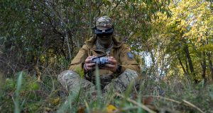 Ucrania habría entrenado a 80 presuntos sicarios de cárteles mexicanos en el uso de drones, asegura Rusia