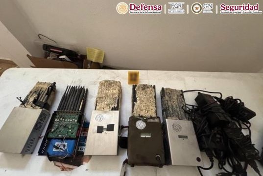 Cateo por robo a autotransporte deja nueve detenidos y 30 inhibidores de señal asegurados en SLP