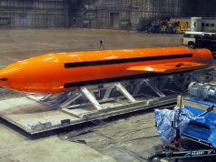 Estados Unidos prepara posibles ataques contra Irán con la “madre de todas las bombas”